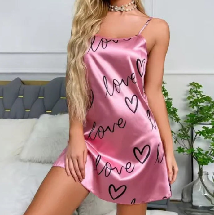 Nuisette Satinée Fleurie Femme – Coupe Courte