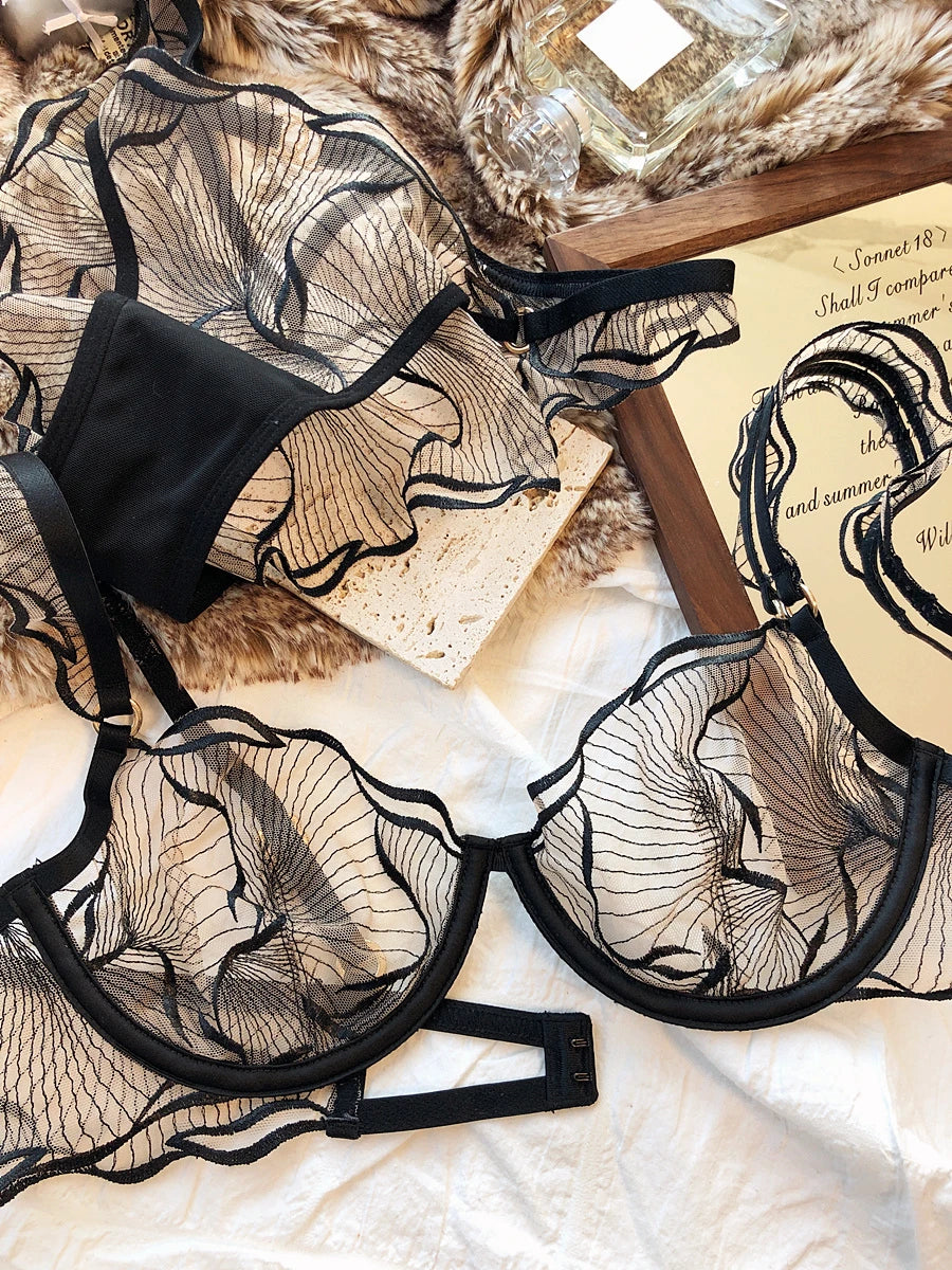 Ensemble soutien-gorge Sexy en maille respirante et culotte assortie pour femmes