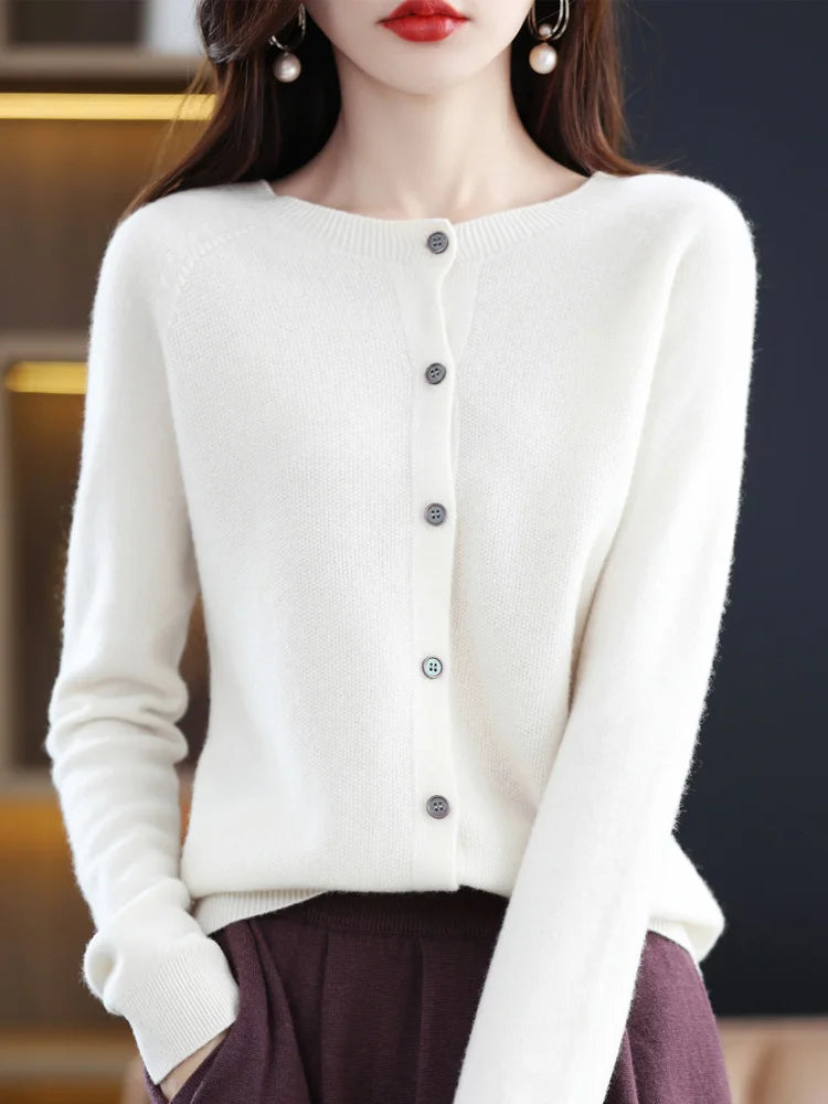 Cardigan à col rond en laine mérinos pour femmes
