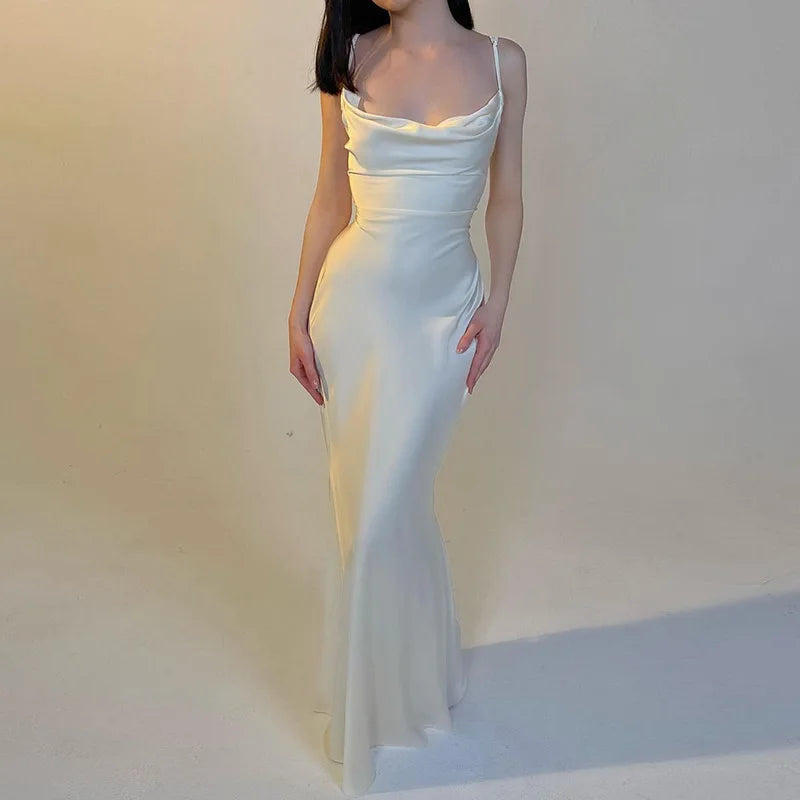 Robe longue en satin pour femmes