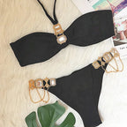 Maillot de bain deux pièces soutien-gorge col licou et avec des bijoux en diamant pour femmes