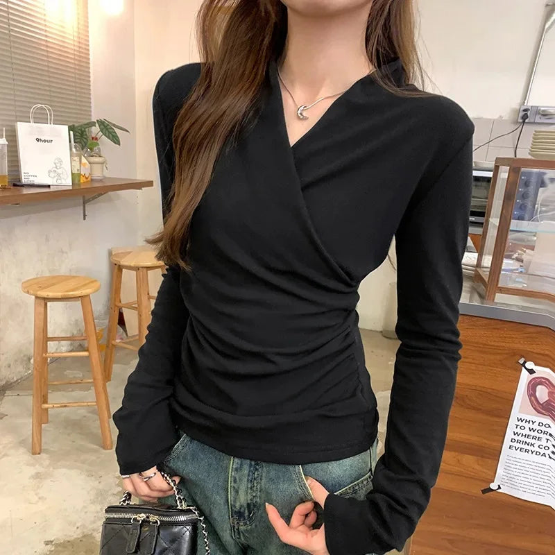 T-shirt chic à col V pour femmes