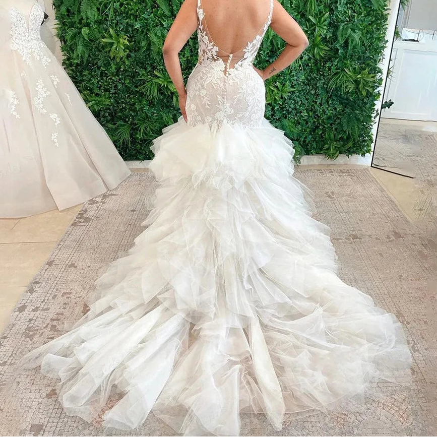 Robe de mariée à plusieurs niveaux pour femmes