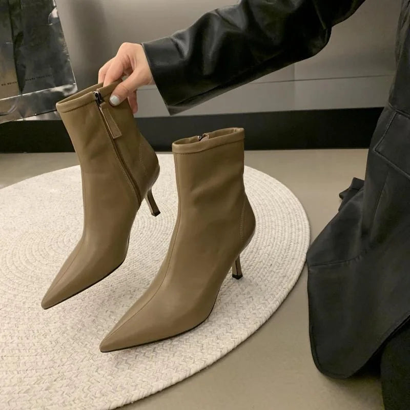 Bottines à talons fins pour femmes