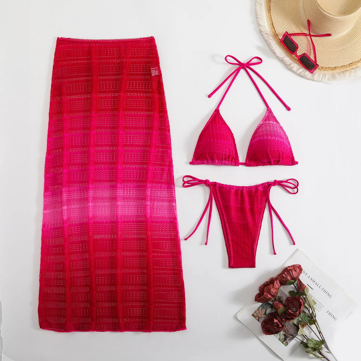 Ensemble maillot de bain trois pièces avec robe de plage en maille pour femmes