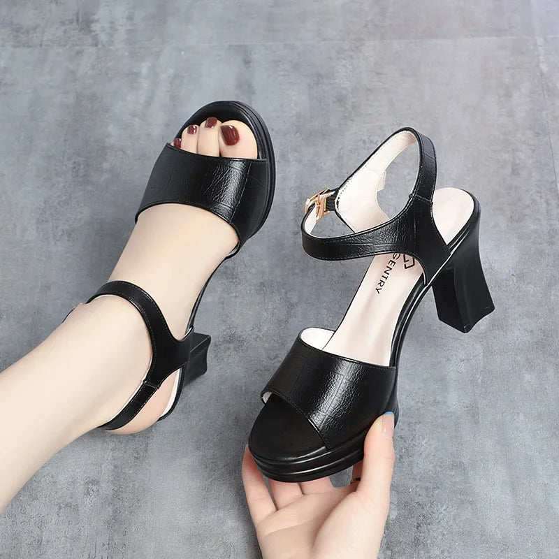 Sandales de mode en cuir talons pour femmes