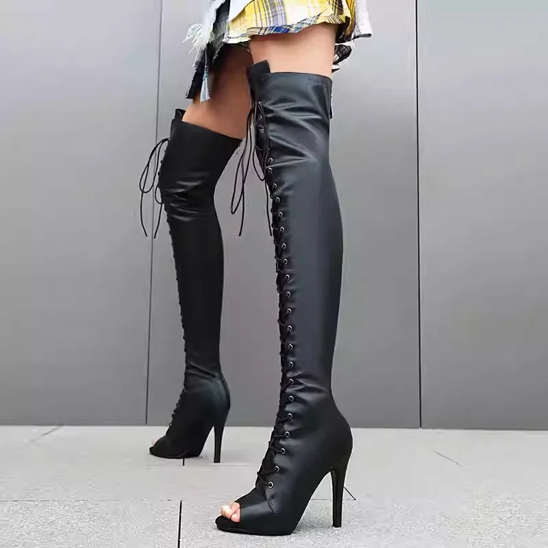Bottes noires à talons hauts pour femmes
