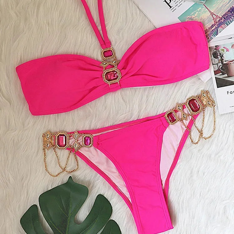 Maillot de bain deux pièces soutien-gorge col licou et avec des bijoux en diamant pour femmes