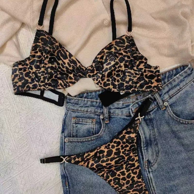 Ensemble soutien-gorge et string pour femmes