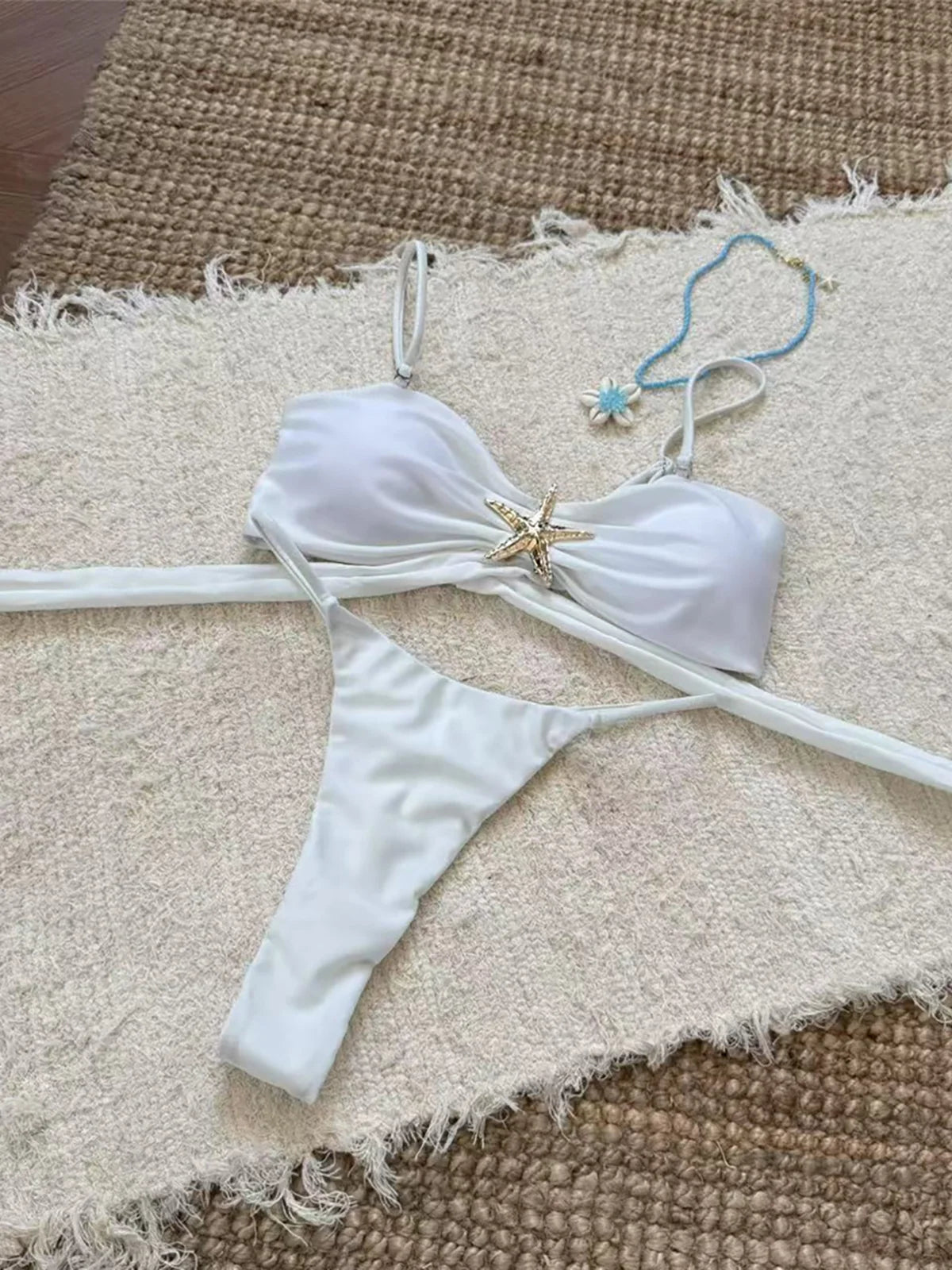 Maillot de bain deux pièces avec string pour femmes