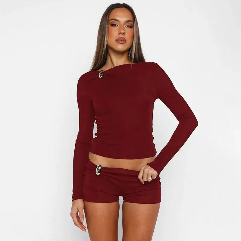 Ensemble deux pièces t-shirt  à manches longues et short moulant pour femmes