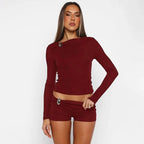 Ensemble deux pièces t-shirt  à manches longues et short moulant pour femmes