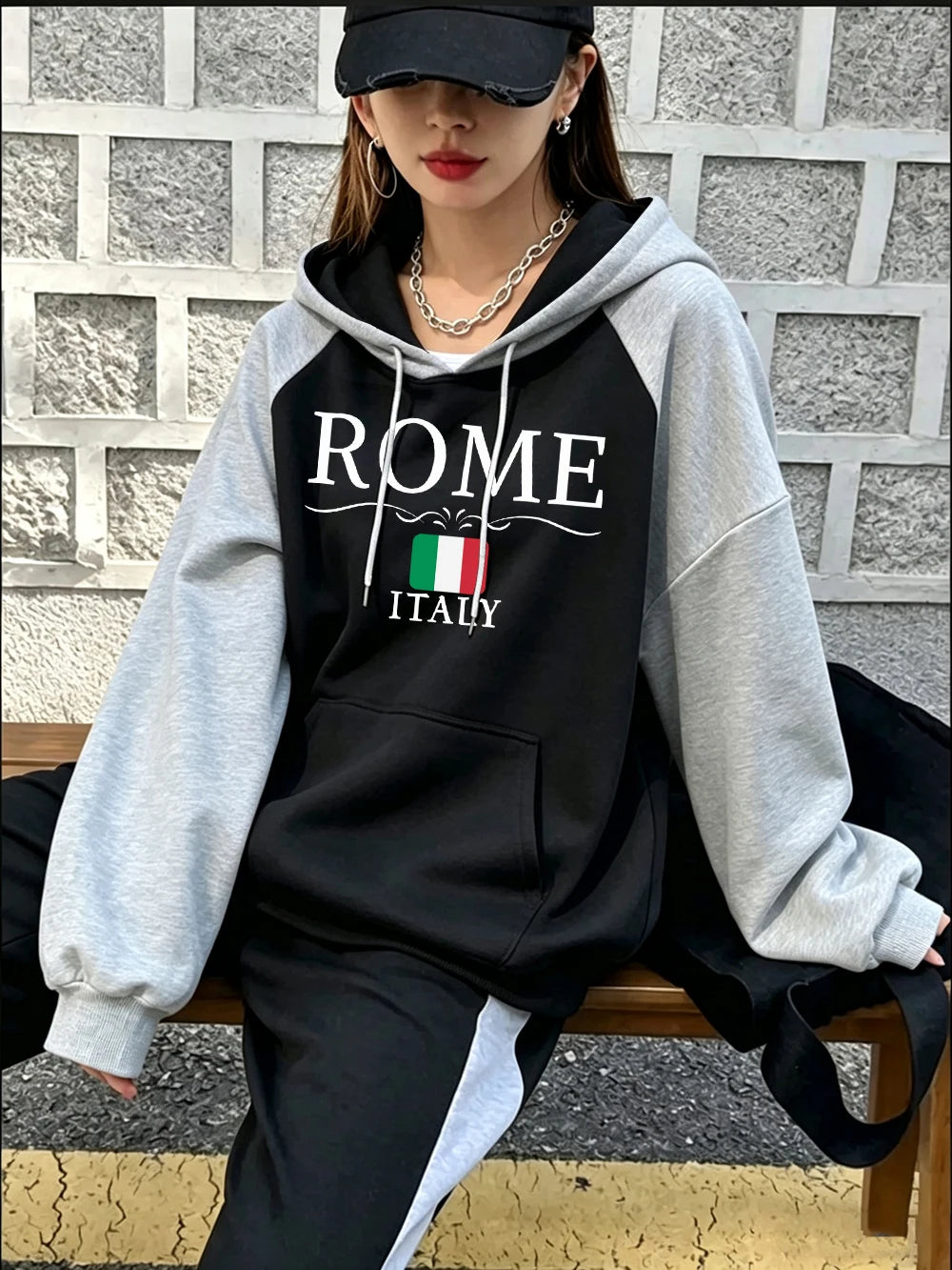 Sweat à capuche Rome Italie Letter Collision pour femmes
