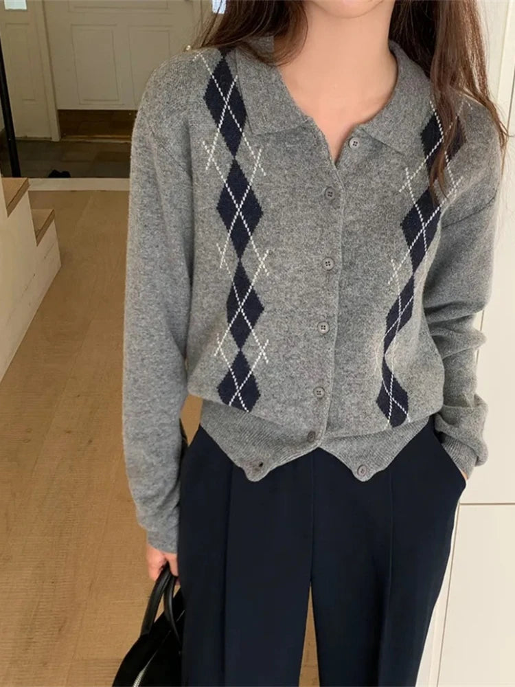 Cardigan Jacquard Femme – Maille Style Universitaire