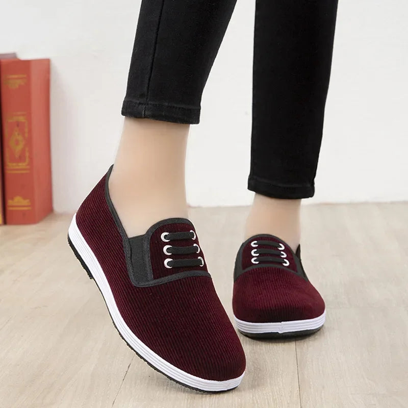 Chaussures en tissu New Beijing pour femmes