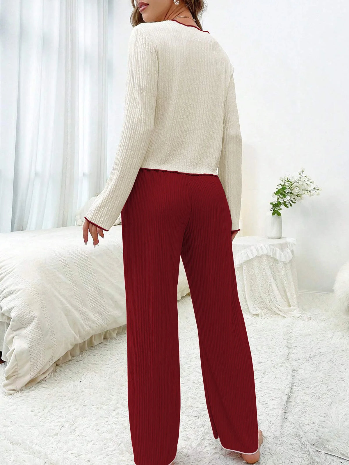 Pyjama Femme – Chemise Boutonnée à Col Revers et Pantalon