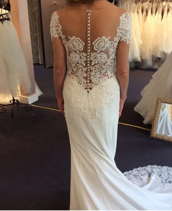 Robe de mariée sirène à manches courtes et dos illusion pour femmes