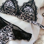 Ensemble soutien-gorge en dentelle et sans armatures et string ultra fin pour femmes