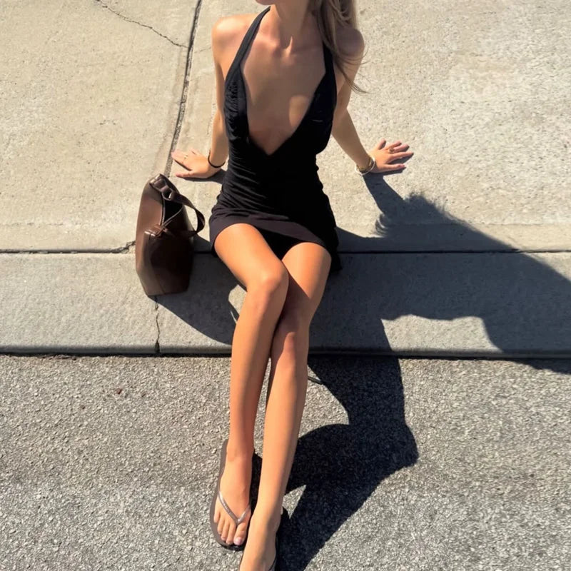 Robe Courte Moulante Femme – Plis, Laçage et Dos Nu