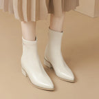 Bottine courtes pointues en cuir souple pour femmes