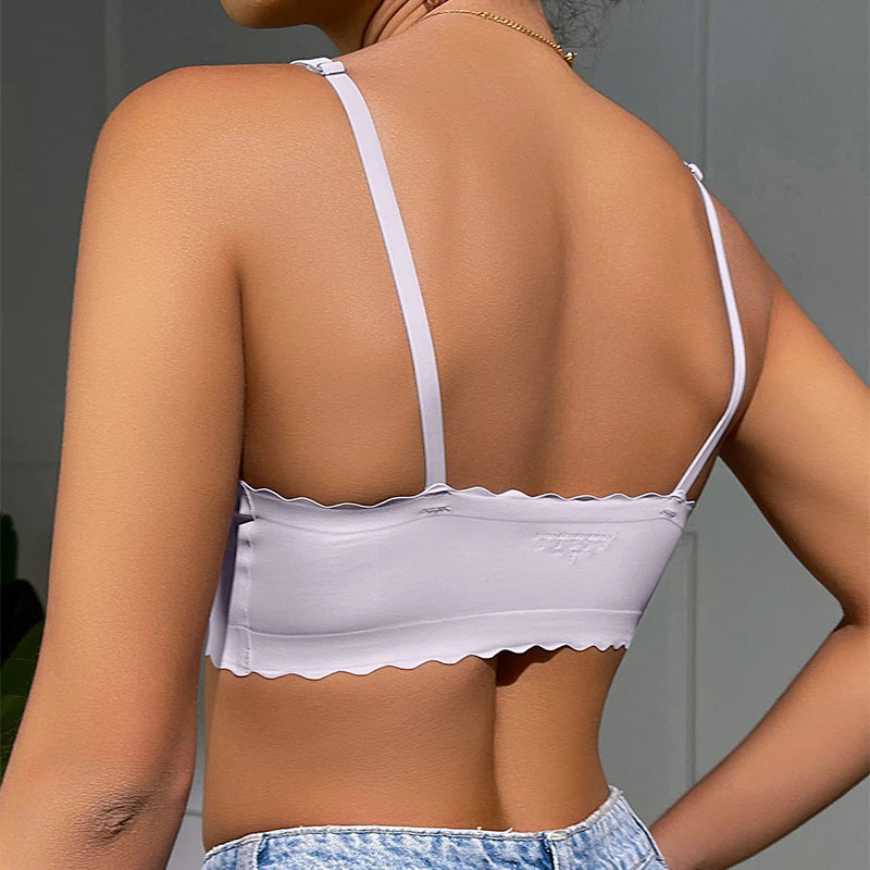 Soutien-gorge confortable sans fil rembourré avec bord ondulé pour femmes