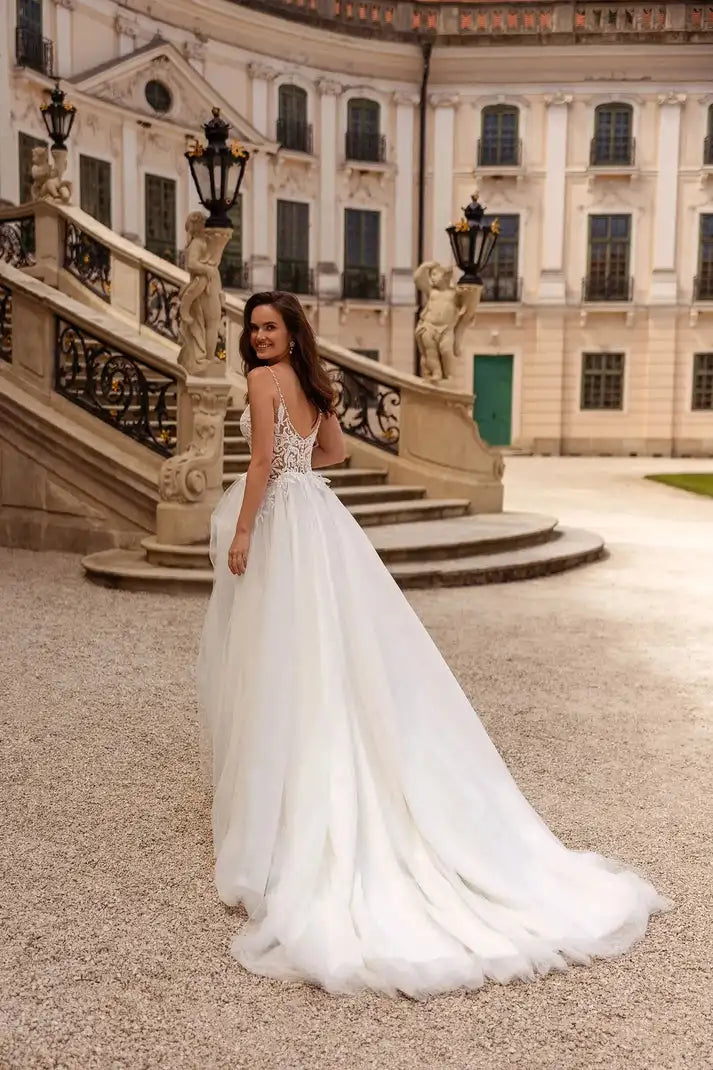 Robes de mariée sexy à bretelles spaghetti pour femmes