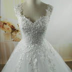 Robe de mariée ornée de perles pour femmes