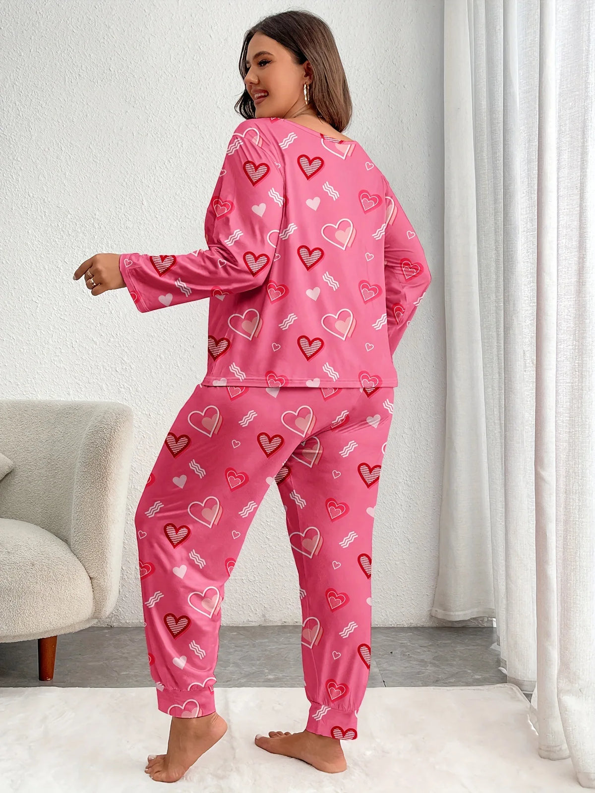 Pyjama Grande Taille Femme – Cœurs Roses et Pantalon Long