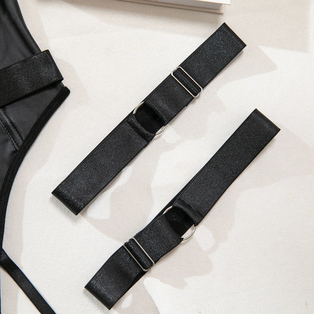 Body moulante en maille en cuir PU pour femmes