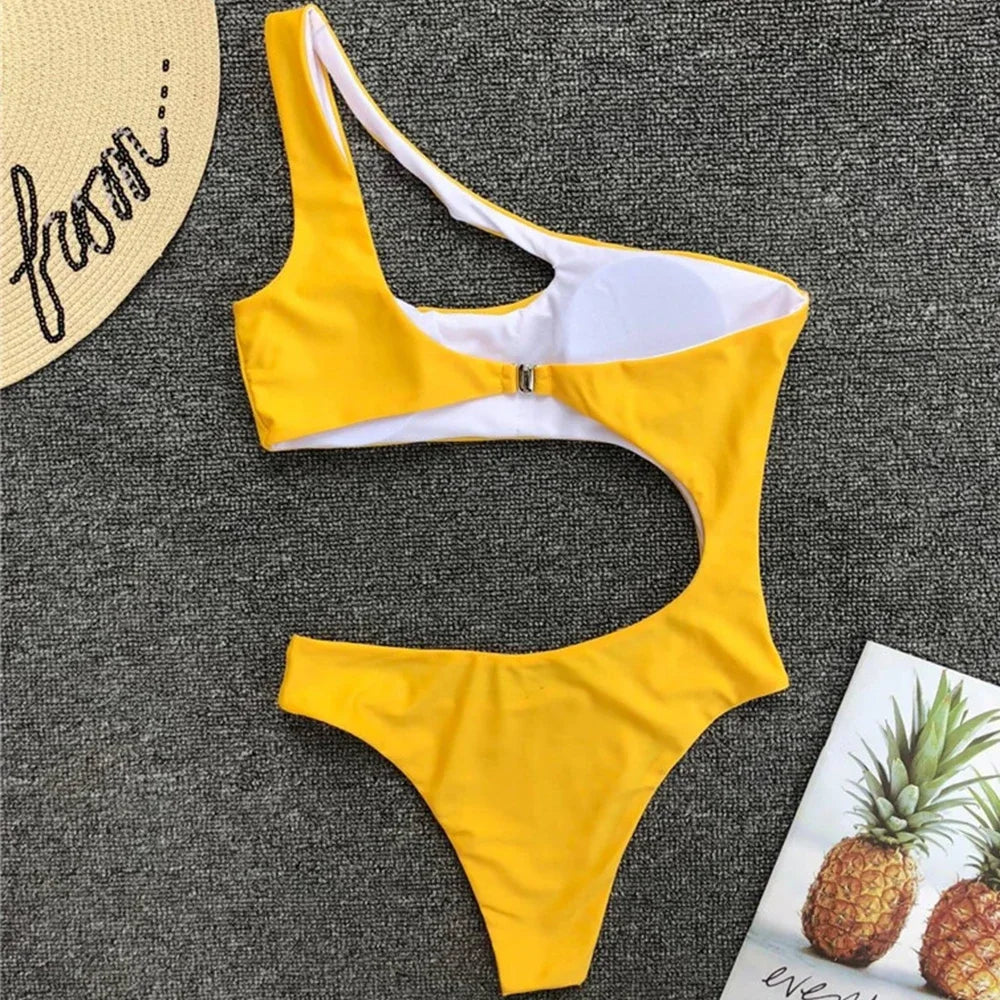Maillot de bain une pièce à épaule dénudée, pour femmes