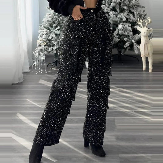 Jean cargo femme à strass et multiples poches