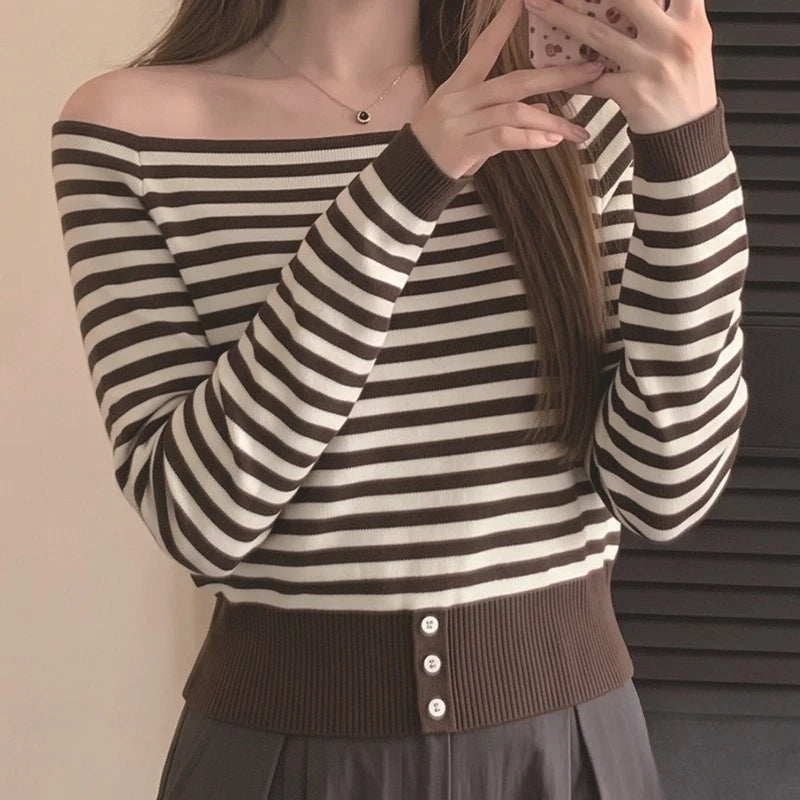 Pull Rayé Femme – Épaules Asymétriques