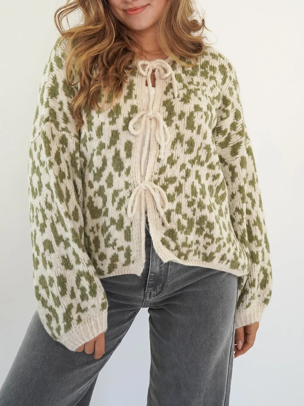 Cardigan tricoté à lacets pour femmes