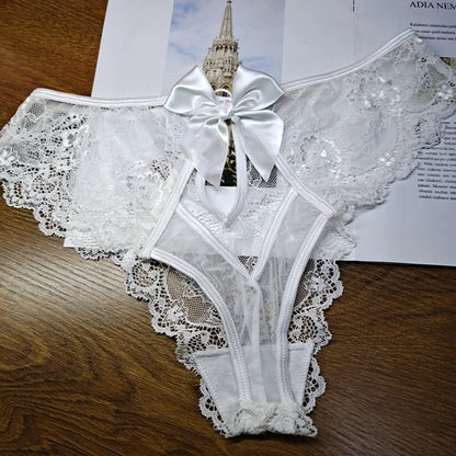 String en Dentelle Transparente avec Nœud