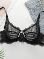 Soutien-gorge sexy en dentelle ultra-fine à boutons sur le devant pour femmes