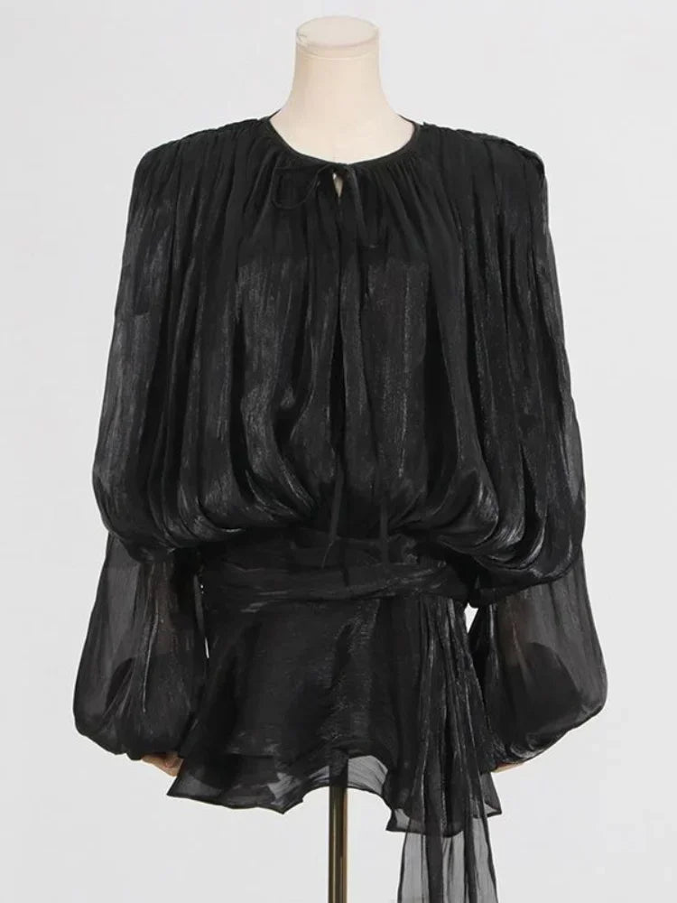 Robe courte élégant à col rond et lacets lanterne pour femmes