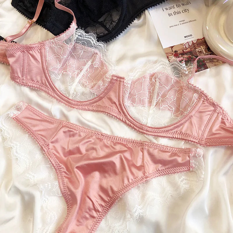 Ensemble de soutien-gorge et culotte en dentelle ultra fine pour femmes