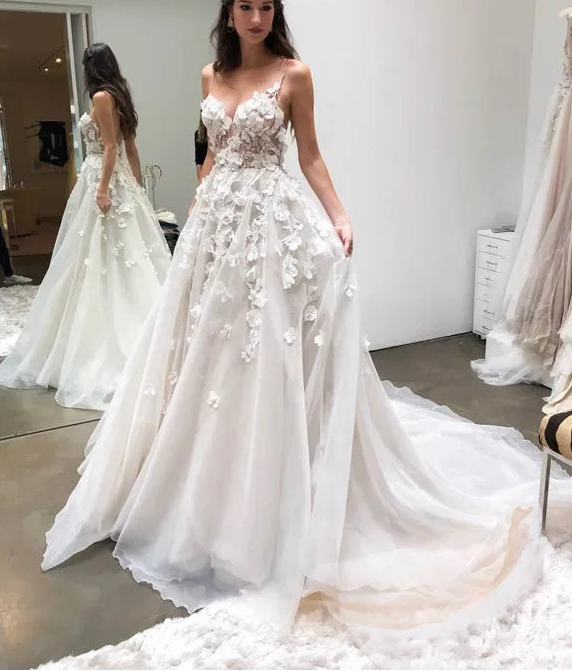 Robe de mariée élégante en dentelle à fleurs 3D pour femmes