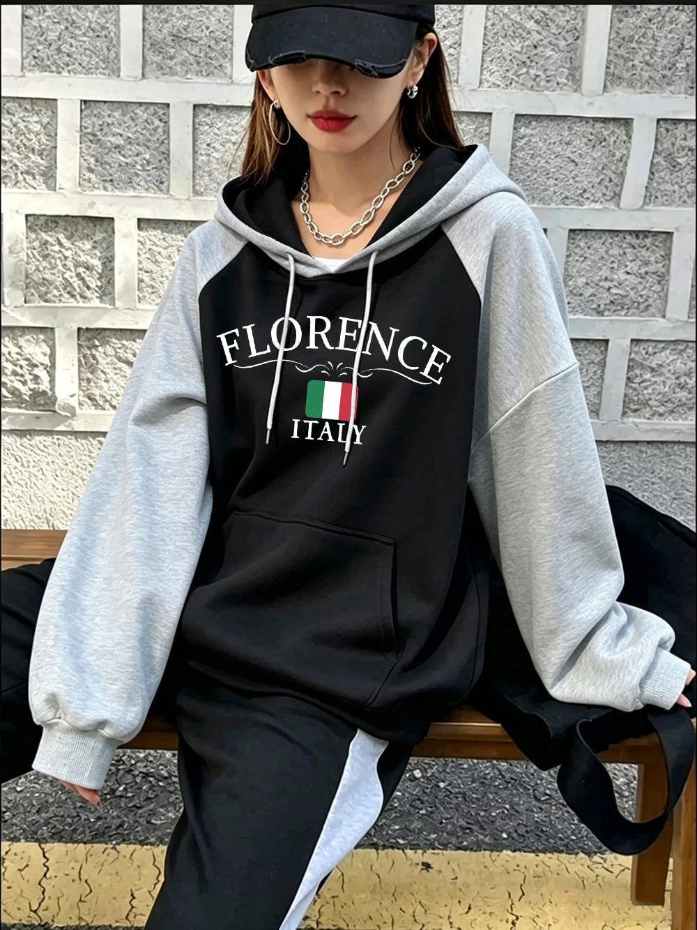 Sweat à capuche raglan Florence Italy pour femmes