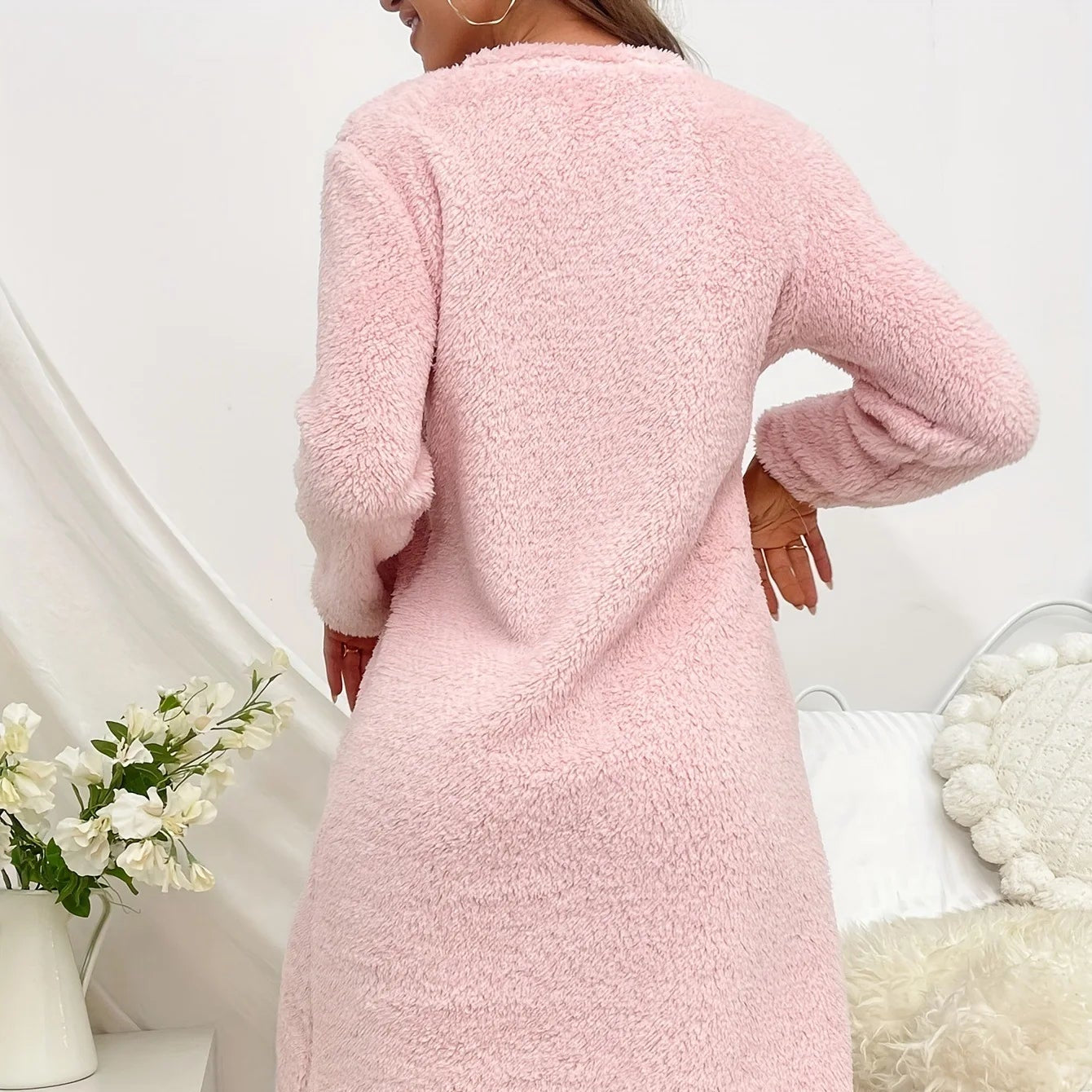 Chemise de nuit en velours de glouton pour femmes