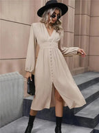 Robe longue en satin blanc à simple boutonnage pour femmes