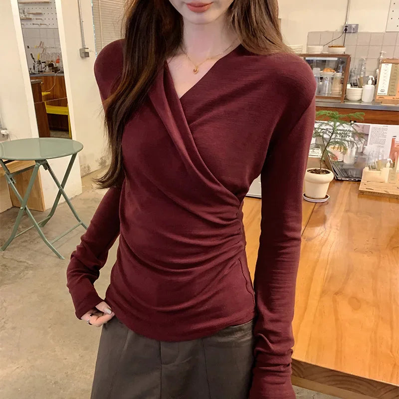 T-shirt chic à col V pour femmes