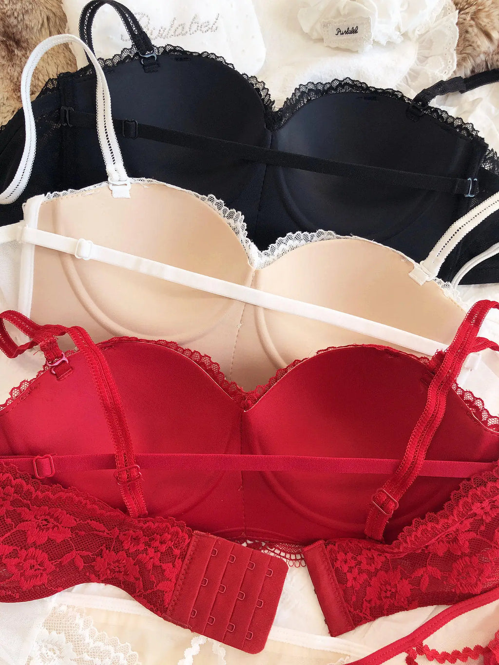 Ensemble soutien-gorge push-up confortable à bonnets épais et bretelles amovibles et culotte pour femmes