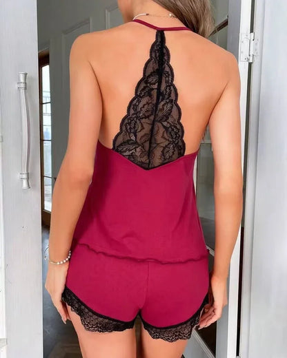 Pyjama Crochet Dentelle Femme – Haut Col V et Short Assorti