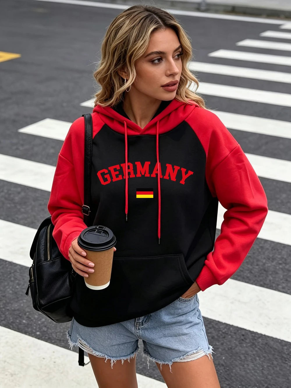 Sweat à capuche raglan imprimé drapeau allemand pour femmes
