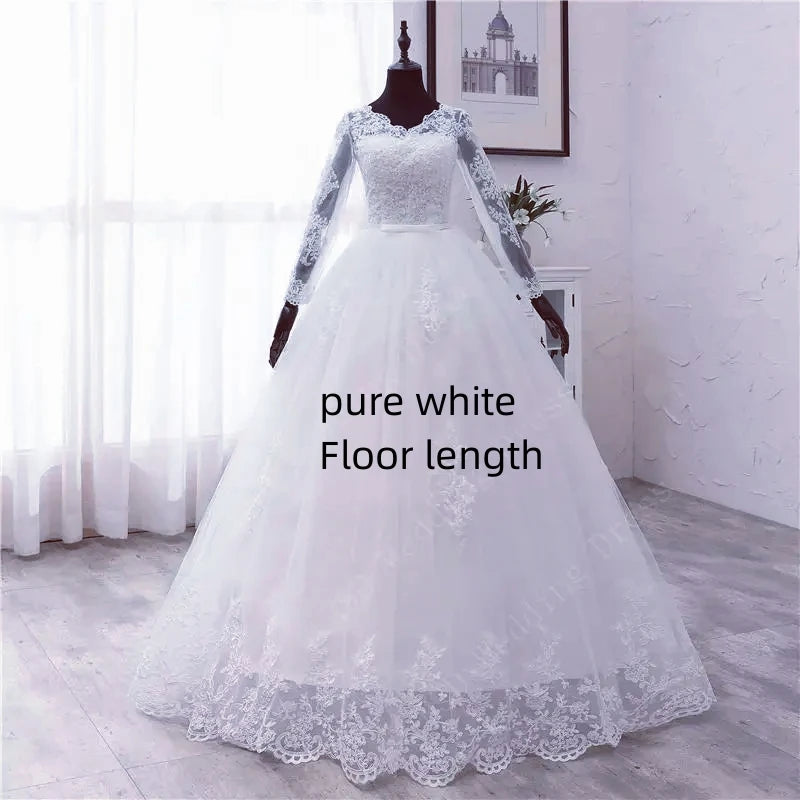 Robe de mariée à manches longues avec appliques en dentelle pour femmes