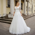 Robe de mariée trapèze avec des appliques en dentelle pour femmes