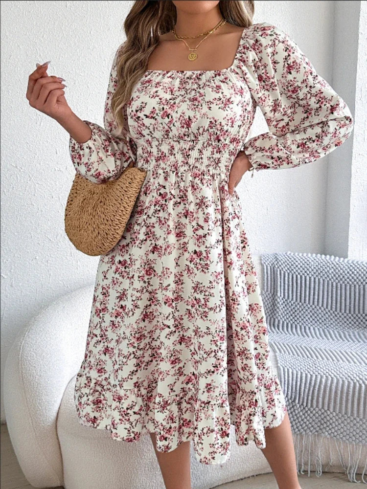 Robe Fleurie Femme – Col Carré Élégant