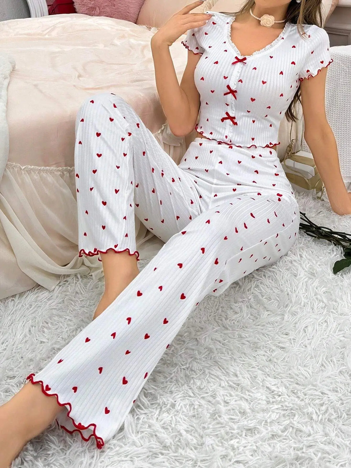 Pyjama à Cœurs Femme – Maille Côtelée et Volants