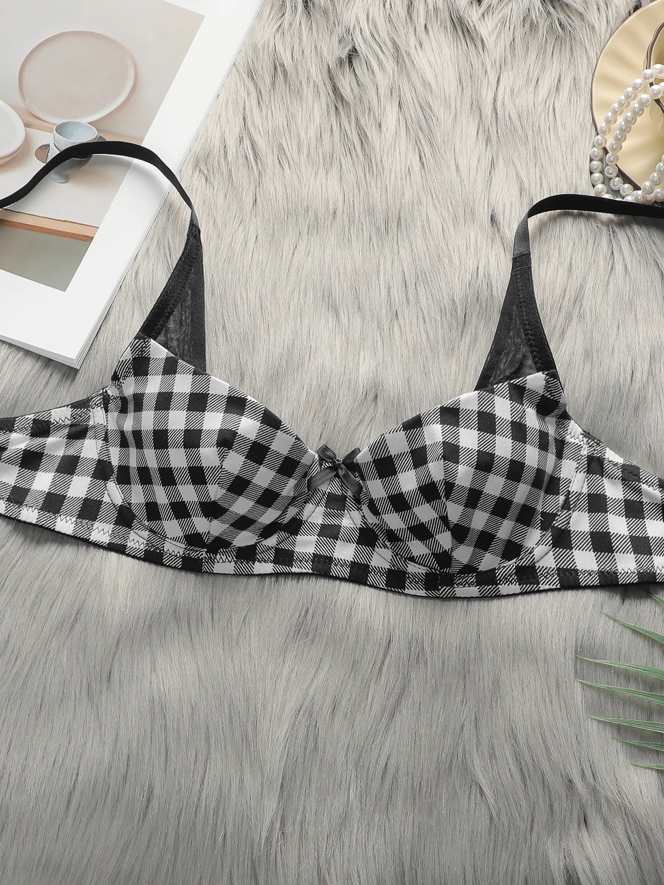 Ensemble de lingerie avec motif à carreaux noir et blanc et anneau en acier pour femmes